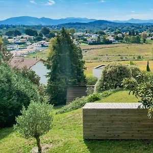 Apartment Calme, Et Montagne, Anglet